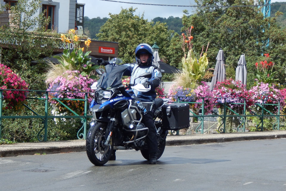 Motorrijbewijspoint Eindhoven examengarantie AVB en AVD